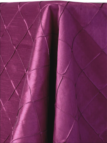 Picture of Dupioni-Pintuck, Fuchsia 8' King Dr